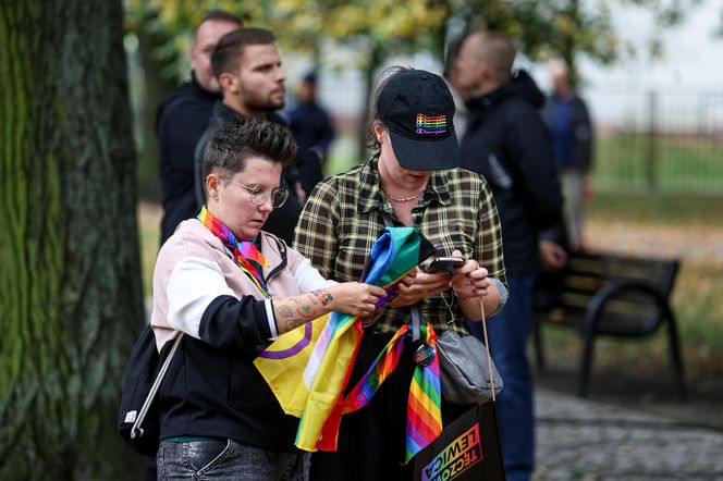 Marsz Równości w Katowicach 2025. Setki ludzi przeszło ulicami miasta. Były protesty