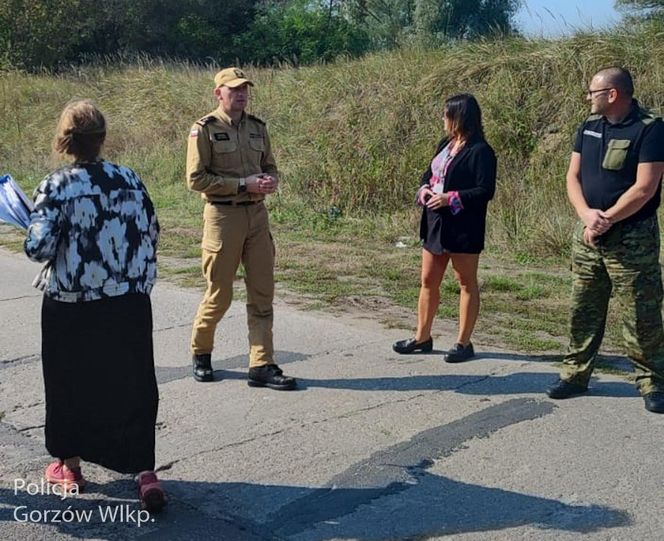 Przygotowania do powodzi w Kostrzynie nad Odrą