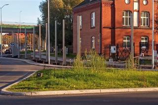 Przy Rondzie Portowców montowane są ekrany dźwiękochłonne