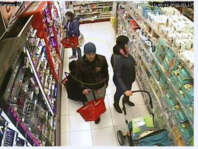 3. Zdjęcia złodziei z monitoringu sklepu
