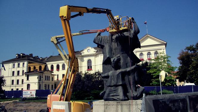 Remont Starego Rynku w Bydgoszczy. Zaglądamy na plac budowy [ZDJĘCIA]