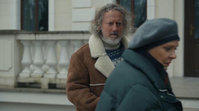 Barwy szczęścia odc. 3201. Józefina Rawicz (Elżbieta Jarosik), nowy właściciel dworku (Jan Korwin Kochanowski)