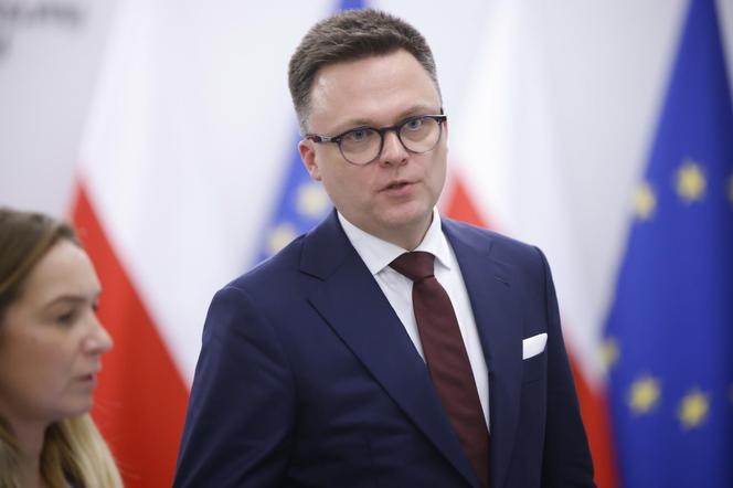 Szymon Hołownia. Prowadził "Mam Talent" dziś jest Marszałkiem Sejmu. Jak się zmieniał?