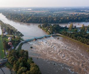 Powódź w Polsce 2024. Fala kulminacyjna przechodzi przez kolejne miasta. Wielkie sprzątanie w zniszczonych miejscowościach