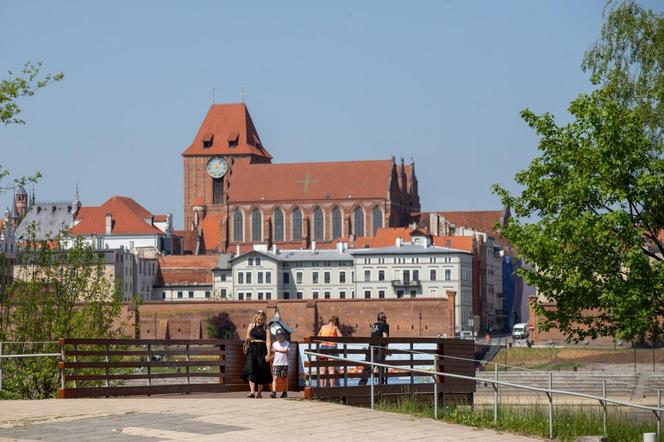 Remont tarasu na lewobrzeżnym Toruniu kosztował ok. 60 tys. zł! Widok? Bezcenny! 