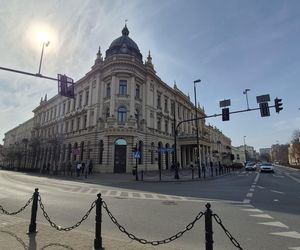 Ten gmach w Lublinie wniesiono w 1900 roku. Dziś znajduje się tu 4-gwiazdkowy Grand Hotel