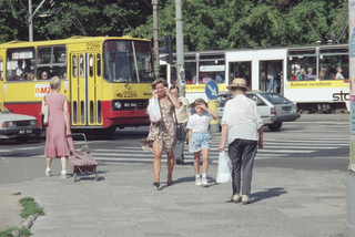 Tak wyglądała Warszawa lat 90.! Nie uwierzycie, ile się zmieniło [GALERIA]
