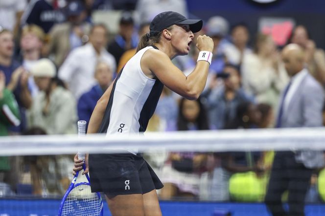 Iga Świątek w 1/8 finału US Open. Trudny mecz i awans Polki po zaciętej walce z Kalinską