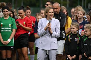 Marta Nawrocka na festiwalu piłki kobiecej