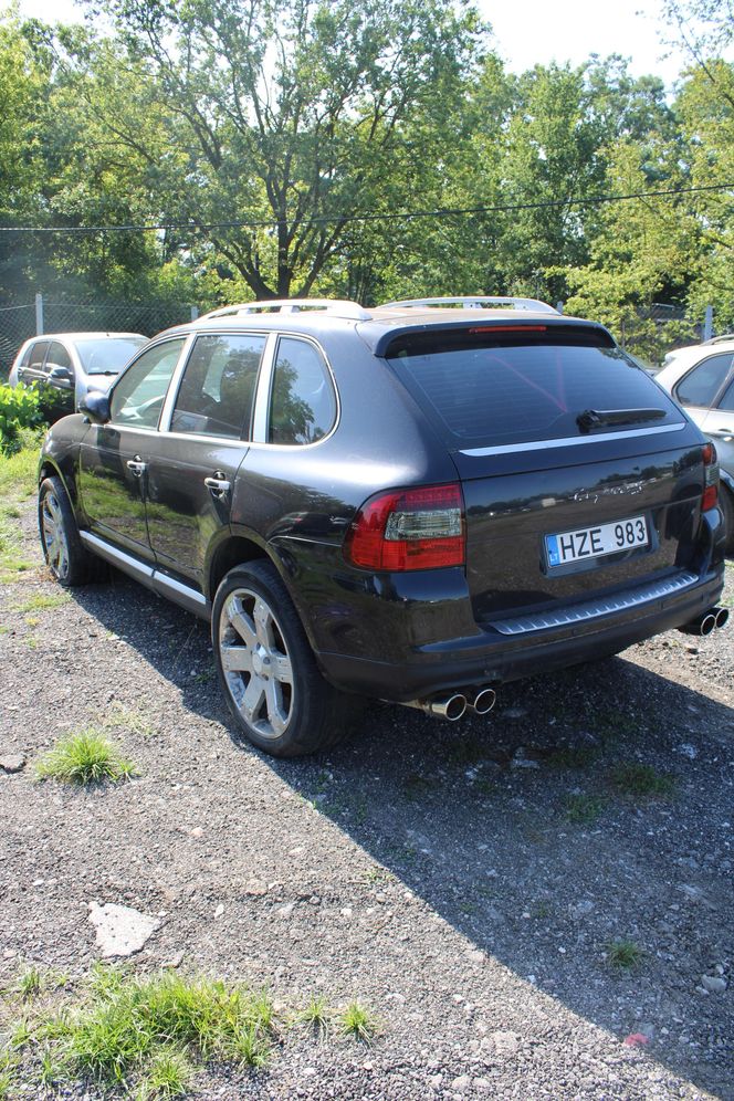Porsche Cayenne za 7 tysięcy? Takie okazje tylko w Łodzi!