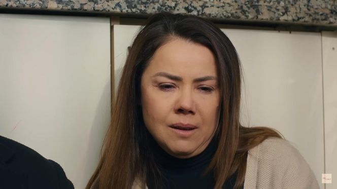 Miłość i nadzieja. Rozbita Gönül opowiada Bülentowi o przeszłości. Wtem dramatyczna wiadomość