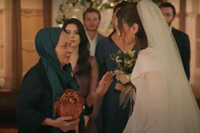 Wichrowe wzgórze - drugi ślub Zeynep i Halila 