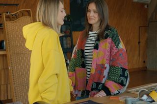 Barwy szczęścia, odcinek 3154: Grażyna (Kinga Suchan), Madzia (Natalia Sierzputowska)