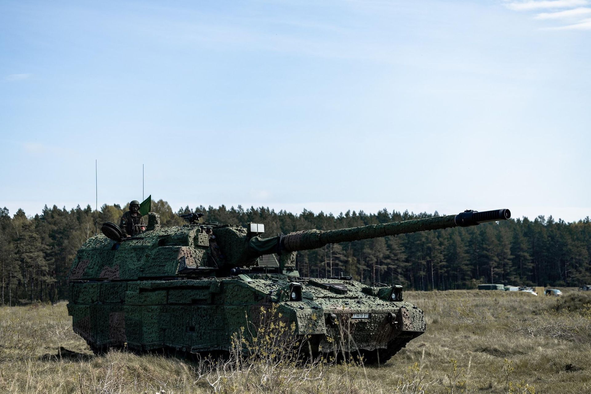 Panzerhaubitze 2000