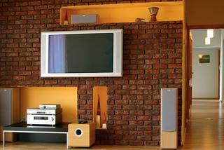 Montaż telewizora na ścianie z płyt gipsowo-kartonowych