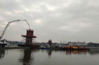 Budowa mostu pieszo-rowerowego w Warszawie