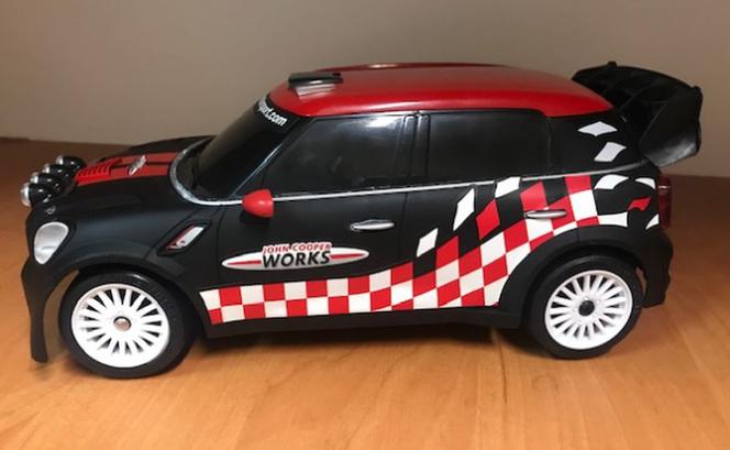 Okradła grób małego dziecka