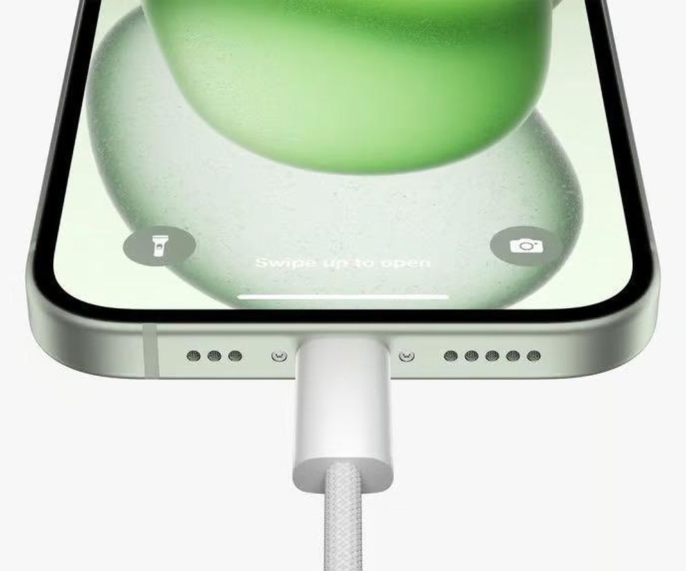 iPhone 15 / Apple