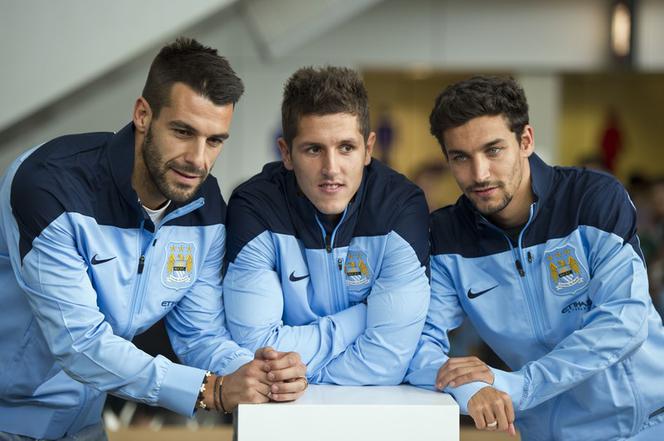 Alvaro Negredo, Jesus Navas, Manchester City