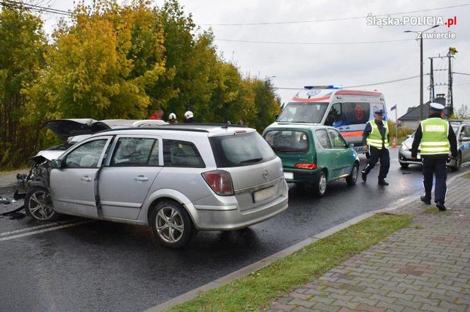 Wypadek w Podzamczu. Zderzyły się trzy auta