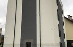 Blok z mikrokawalerkami przy ul. Rokitniańskiej w Krakowie