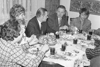 Imieniny w PRL. Jak wyglądały imprezy w Polsce Ludowej