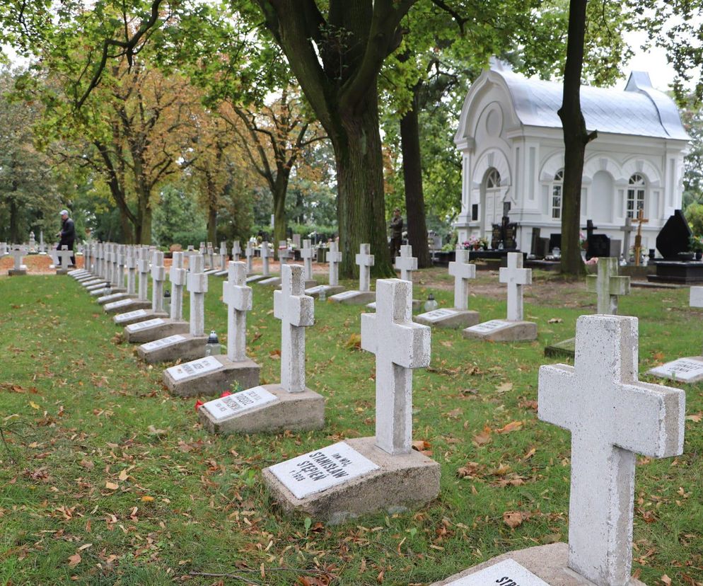 Kalisz. Cmentarz Wojskowy na Majkowie [POSŁUCHAJ]