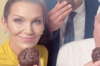 Barwy szczęścia na planie. Bruno (Lesław Żurek), Paszkowska (Olga Bołądź), Klemens (Sebastian Perdek)