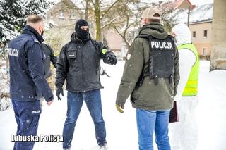 Przełom w sprawie BRUTALNEGO mordu sprzed lat! Archiwum X depcze po piętach zabójcy [ZDJĘCIA] 