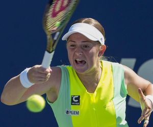 Ostapenko dopiero co zlała Igę Świątek, a teraz notuje sensacyjną porażkę! Kompletne zaskoczenie w Dubaju