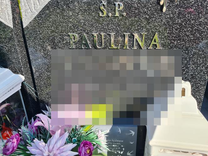  Makowisko. Paulina miała tylko 16 lat, gdy zginęła w samochodzie kolegi. Białe aniołki strzegą jej grobu [GALERIA] 