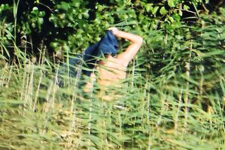 Kąpiele nago są silniejsze od Moniki