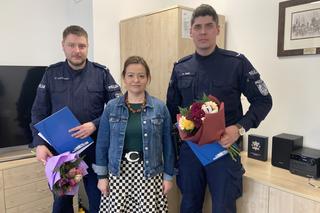 13-latek w spektrum autyzmu dostał ataku agresji i zaatakował matkę na środku mostu. Wspaniała reakcja policjantów