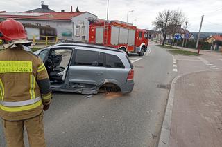 Łomża. Pijana 42-latka w hondzie rozbijała inne samochody