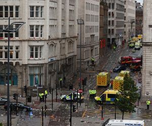 Liverpool: Samochód wjechał w tłum kibiców! Są ranni, w tym dzieci. Wstrząsające nagranie