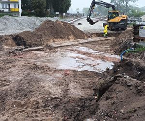 Pod ulicą w centrum Torunia odkryto... dawną wytwórnię lodu! Niezwykłe znalezisko sprzed 130 lat