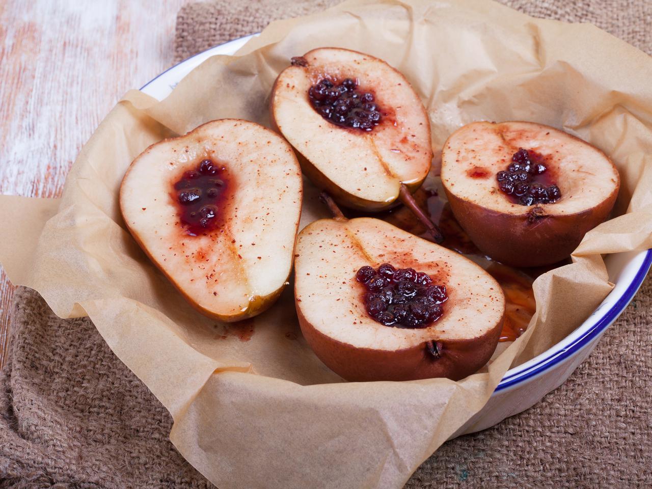 Gruszka z grilla - z żurawiną i serem pleśniowym