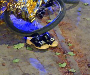 Zderzenie rowerzystów na Saskiej Kępie. 48-latka w ciężkim stanie