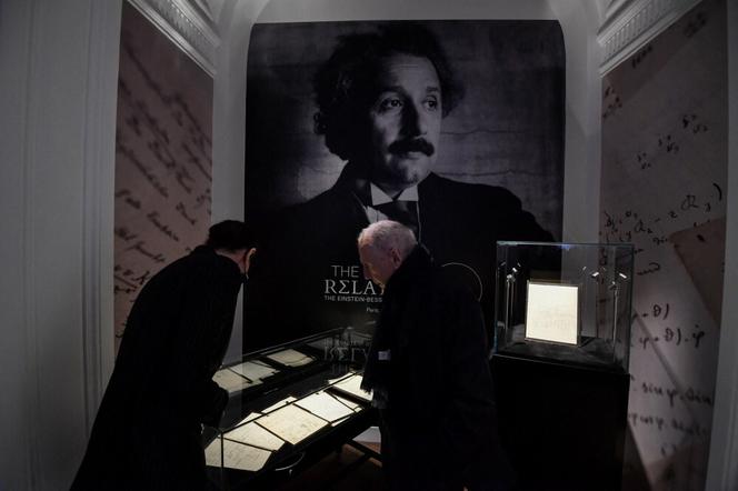 Rękopis Alberta Einsteina pobił rekord. Sprzedano go za ponad 11 mln euro