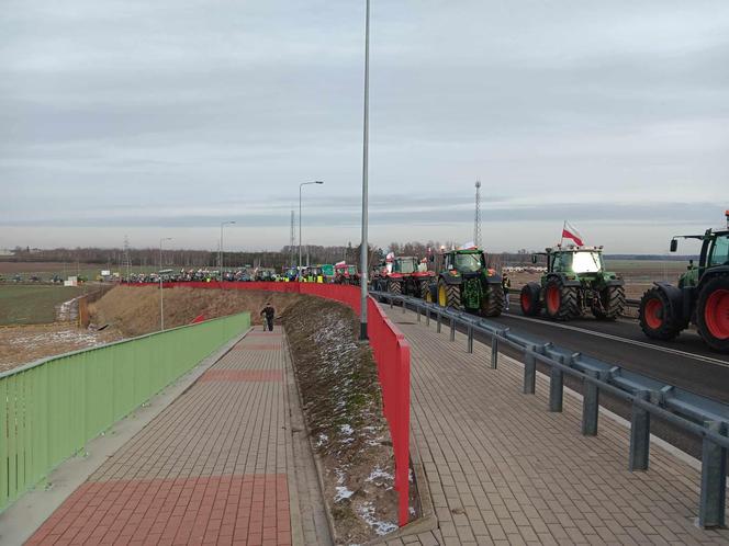 Protest rolników w Podlaskiem. Ciągniki blokują drogi w całym województwie! 