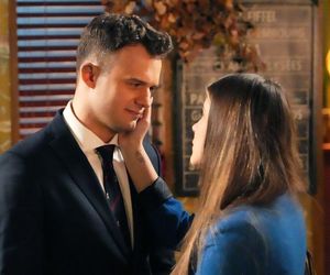 Barwy szczęścia odc. 3226. Agata (Natalia Zambrzycka), Ignacy (Olaf Staszkiewicz)