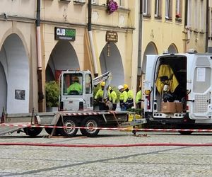 Alarm w Jeleniej Górze! Wyciek gazu w centrum, ewakuują ludzi