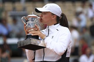 Iga Świątek - Maria Transmisja TV NA ŻYWO WTA Bad Homburg Gdzie oglądać mecz Świątek - Maria STREAM ONLINE LIVE Na którym programie Iga Świątek w TV dzisiaj 26.06.2023