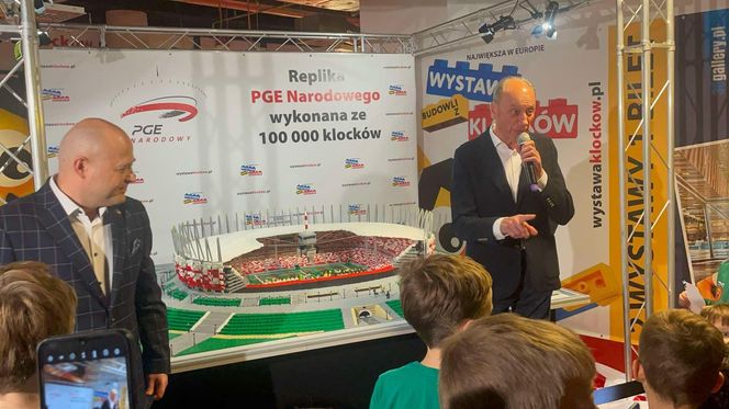 Stadion PGE Narodowy z klocków LEGO