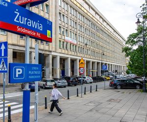 Ulice Śródmieścia Warszawy, na których urzędnicy dostaną miejsca parkingowe