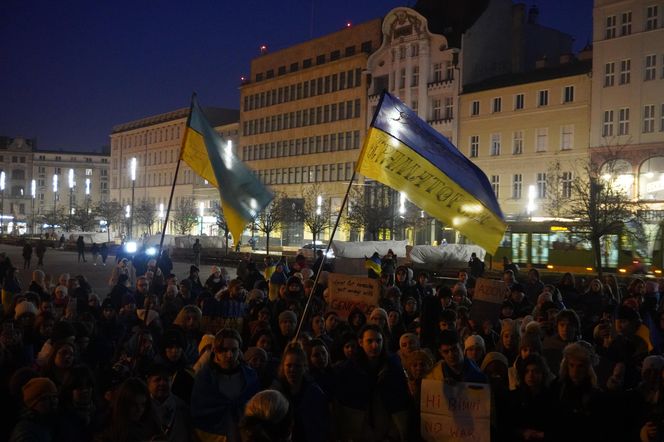 Manifestacja w trzecią rocznicę wybuchu wojny w Ukrainie