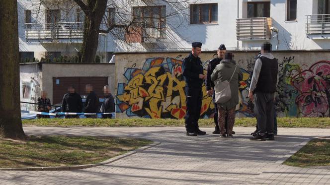 W wiacie śmietnikowej przy ul. Moniuszki znaleziono ciało kobiety