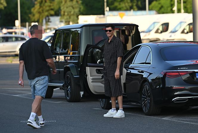Przylot Lewandowskich do Polski. Żona piłkarza stawi się w sądzie