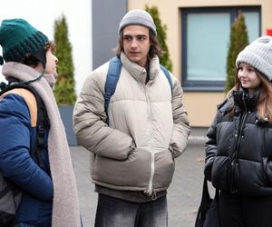 	Barwy szczęścia odc. 3175. Ewa (Gabriela Ziembicka), Romeo (Jacek Tyszkiewicz), Witek (Witold Sosulski)