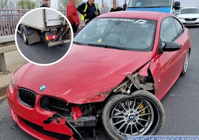 „Need for Speed” po wrocławsku. BMW straciło koło po zderzeniu z ciężarówką 